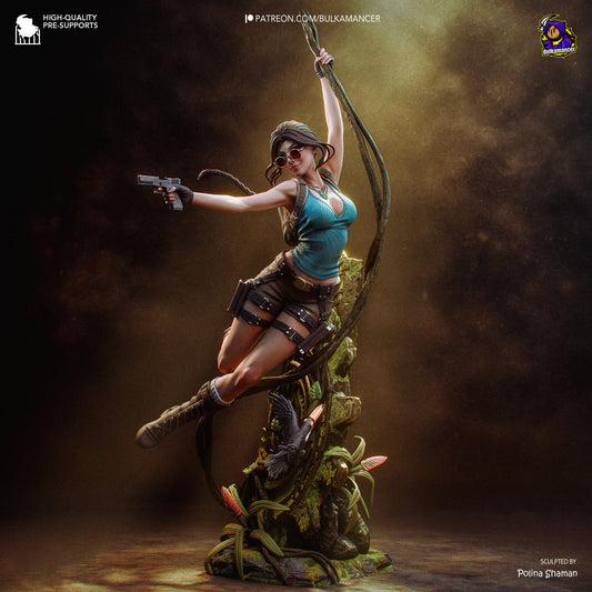 Lara Croft - 32.8 cm