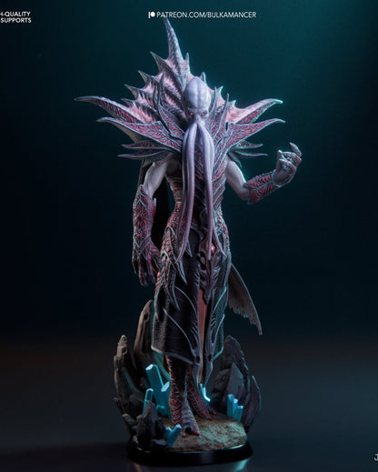 The Hidden Sovereign - 36.5 cm