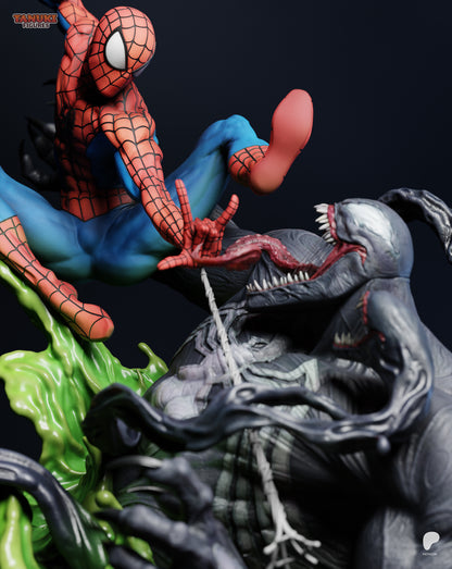 Spider-Man VS Venom - 35cm