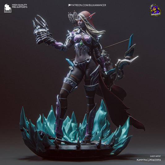 The Queen of Shadows - 27.3 cm