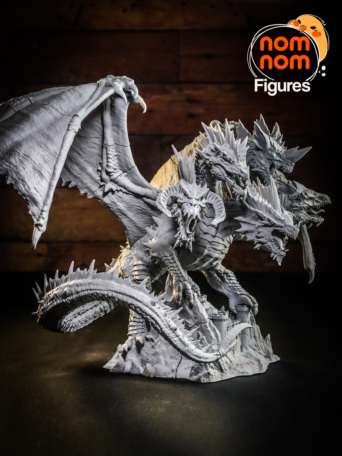 TIAMAT · DUNGEONS &amp; DRAGONS · 242mm